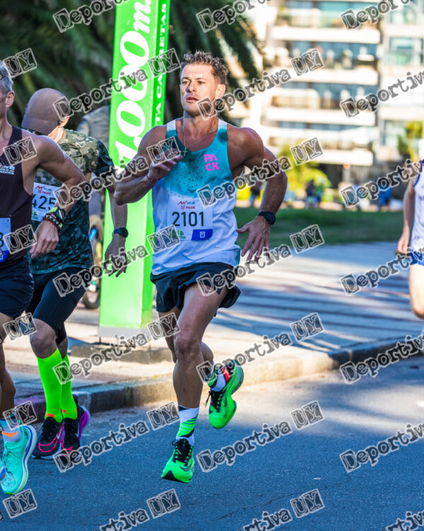 Corre Montevideo -2101