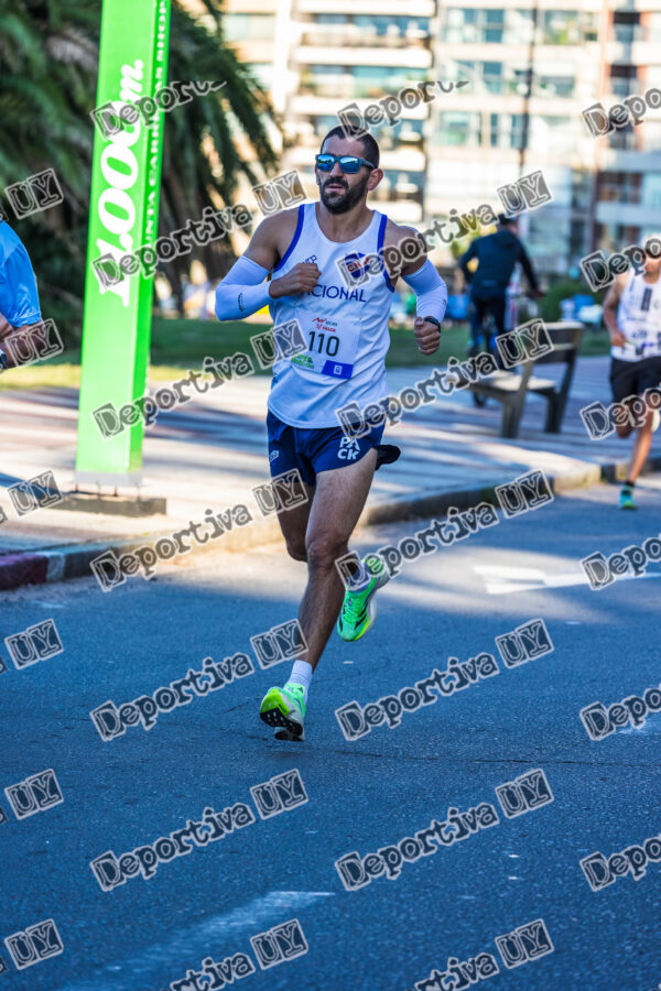Corre Montevideo -110
