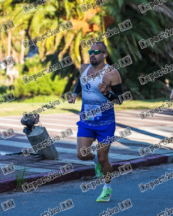 Corre Montevideo -737