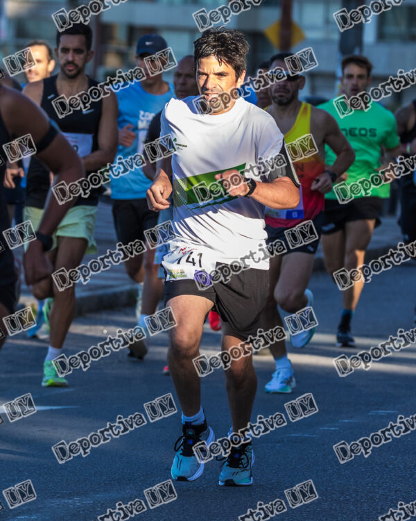 Corre Montevideo -741