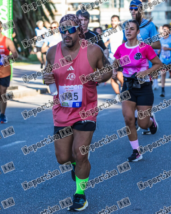 Corre Montevideo -785