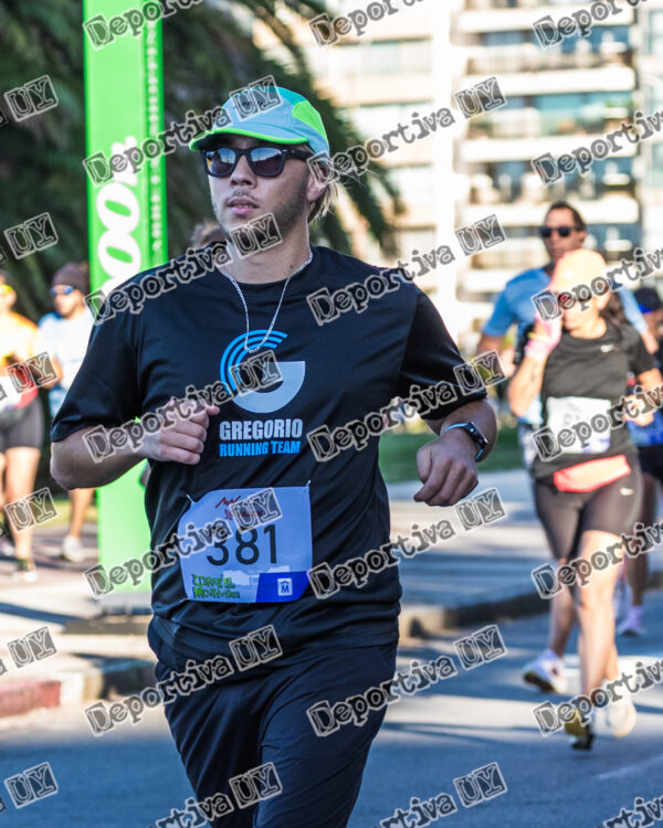 Corre Montevideo -381