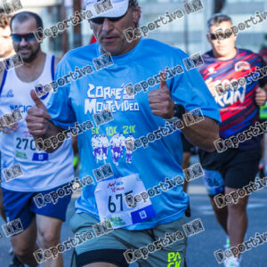 Corre Montevideo -675