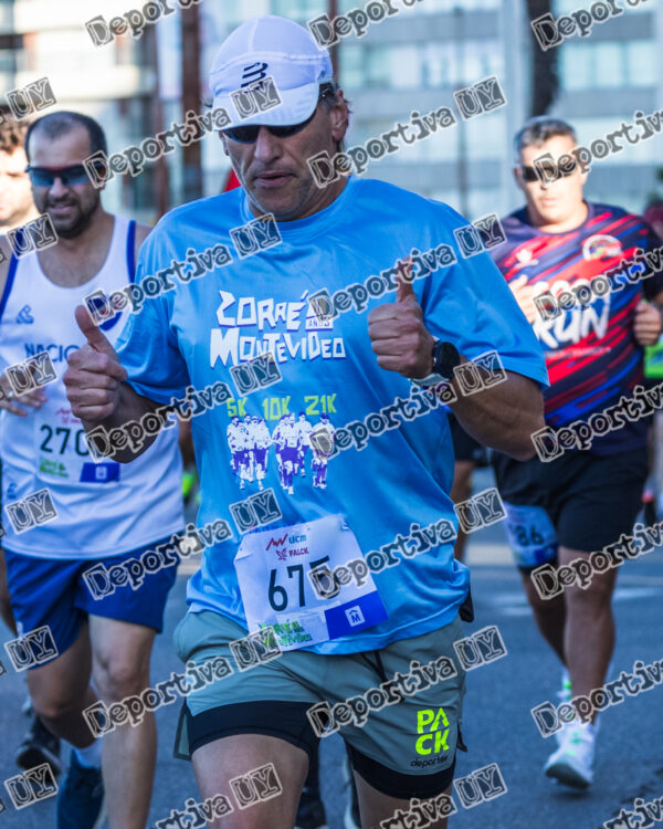 Corre Montevideo -675