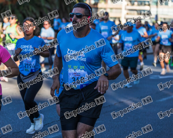 Corre Montevideo -368