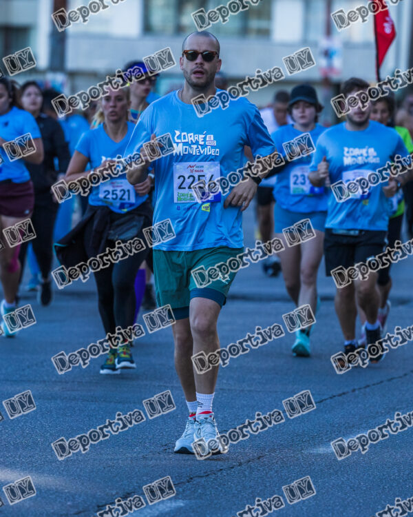 Corre Montevideo -2256