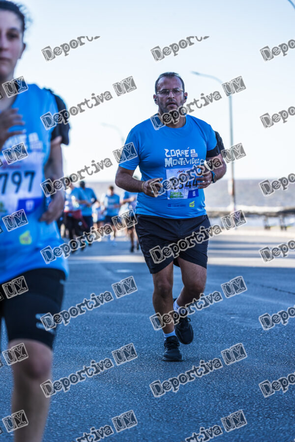 Corre Montevideo -2344