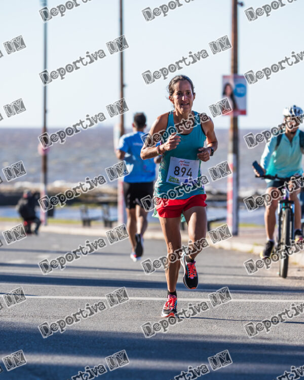 Corre Montevideo -894