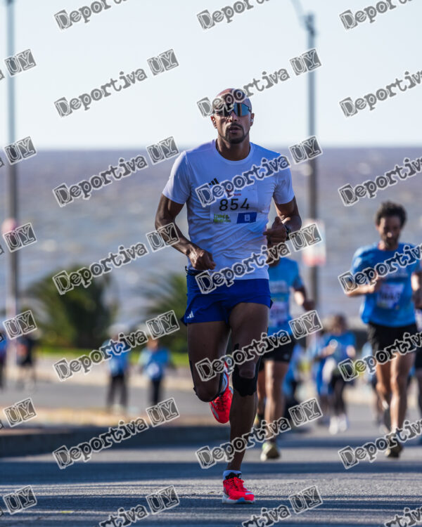 Corre Montevideo -854