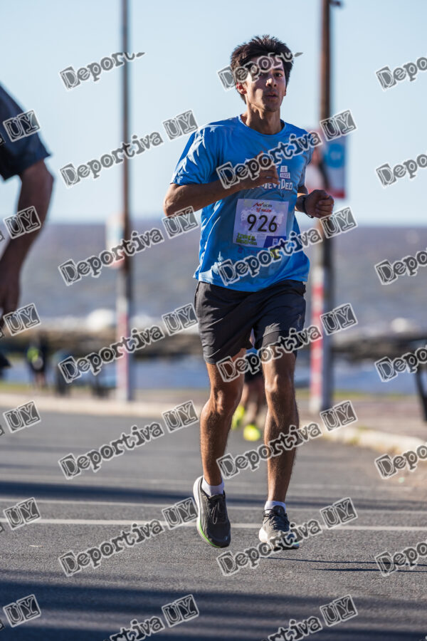 Corre Montevideo -926
