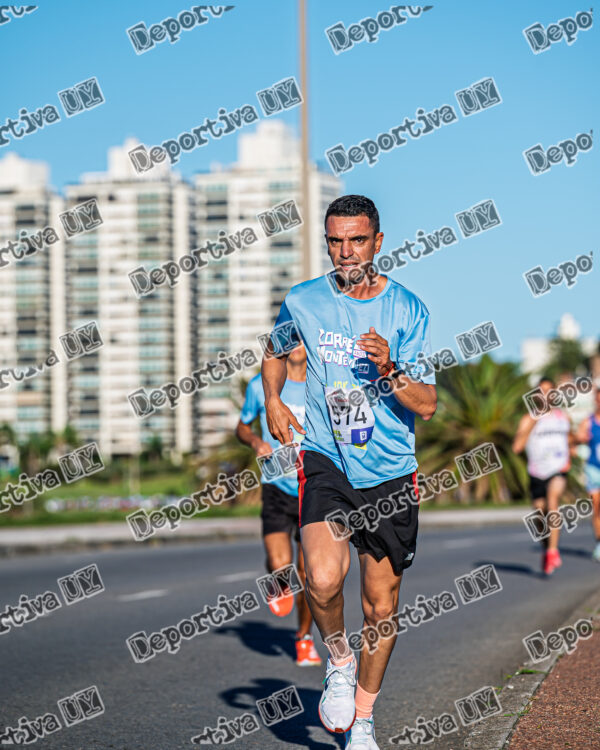 Corre Montevideo - 574