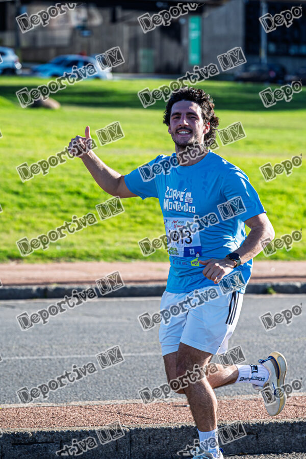 Corre Montevideo -1413