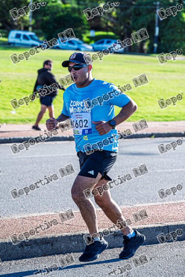 Corre Montevideo -1602