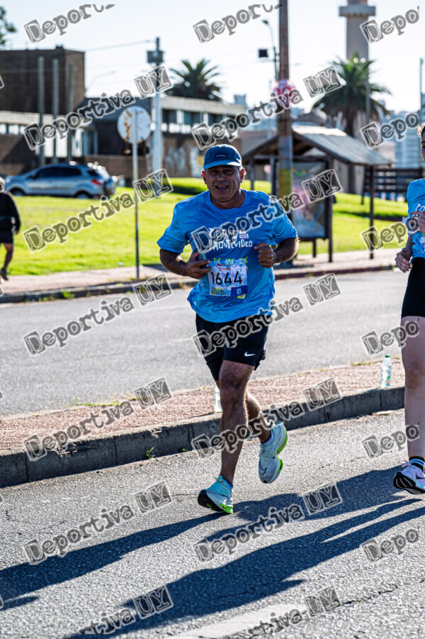 Corre Montevideo -1644