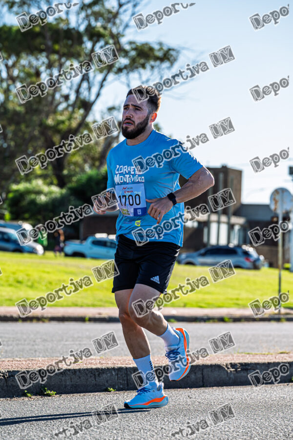 Corre Montevideo -1700