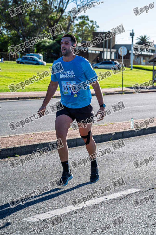 Corre Montevideo -1650