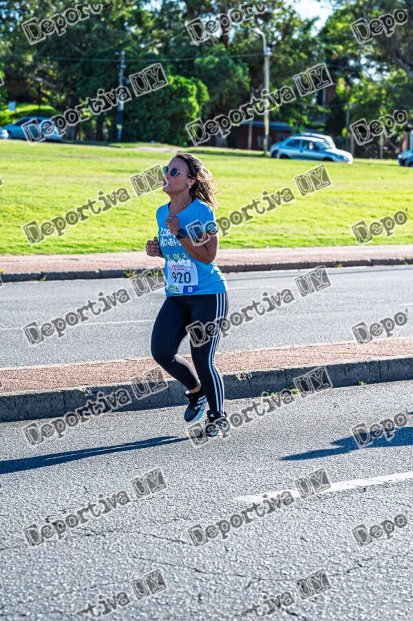 Corre Montevideo -920